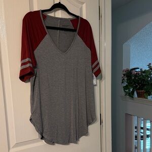 Torrid Gray and Burgundy Super Soft Short Sleeve Tee
